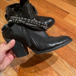 Dolce Vita Booties